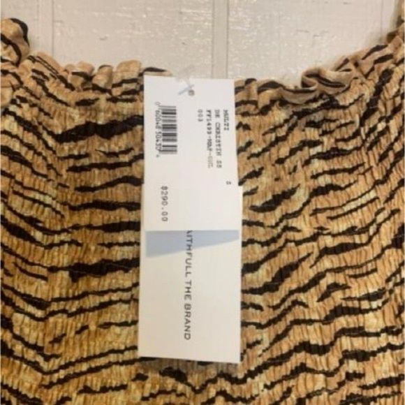 Faithful The Brand De Christin Midi Dress in the Wyldie Animal Print Linen - Picture 4 of 10